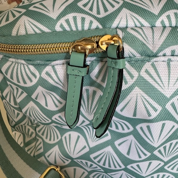 Victorias Secret Beach Cooler - Picture 3 of 6